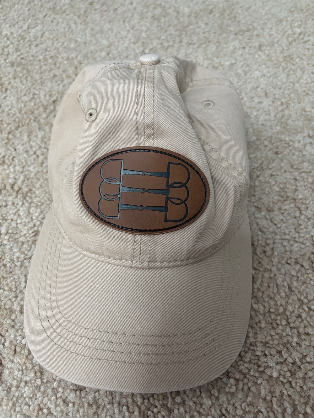 Set of two equestrian caps - Picture 2 of 5